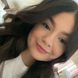 Meet your Posher, Clarisa